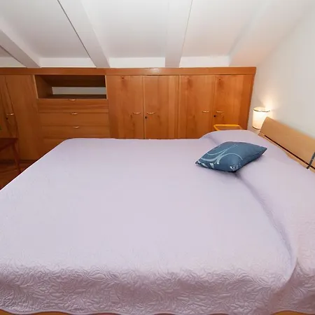 Meri Appartamento Ičići